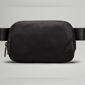 Lululemon bag